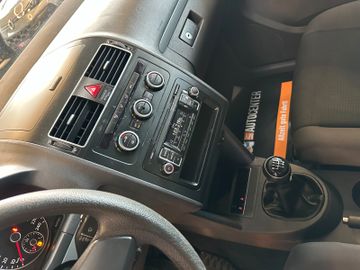 MYAUTOCENTER – Gebraucht- und Jahreswagen mit Werkstattservice in Pfaffenhofen Volkswagen Touran *7-SITZER*TÜV 827*2-ZONEN*PDC*DACHRELING