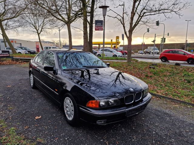 BMW 523i  Lim. 2.Hand 131.800 km seit 1999 im Besitz