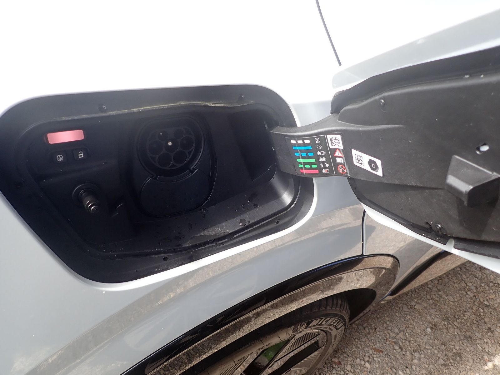 Fahrzeugabbildung Renault Rafale Esprit Alpine E-Tech Plug-in Hybrid 300 4