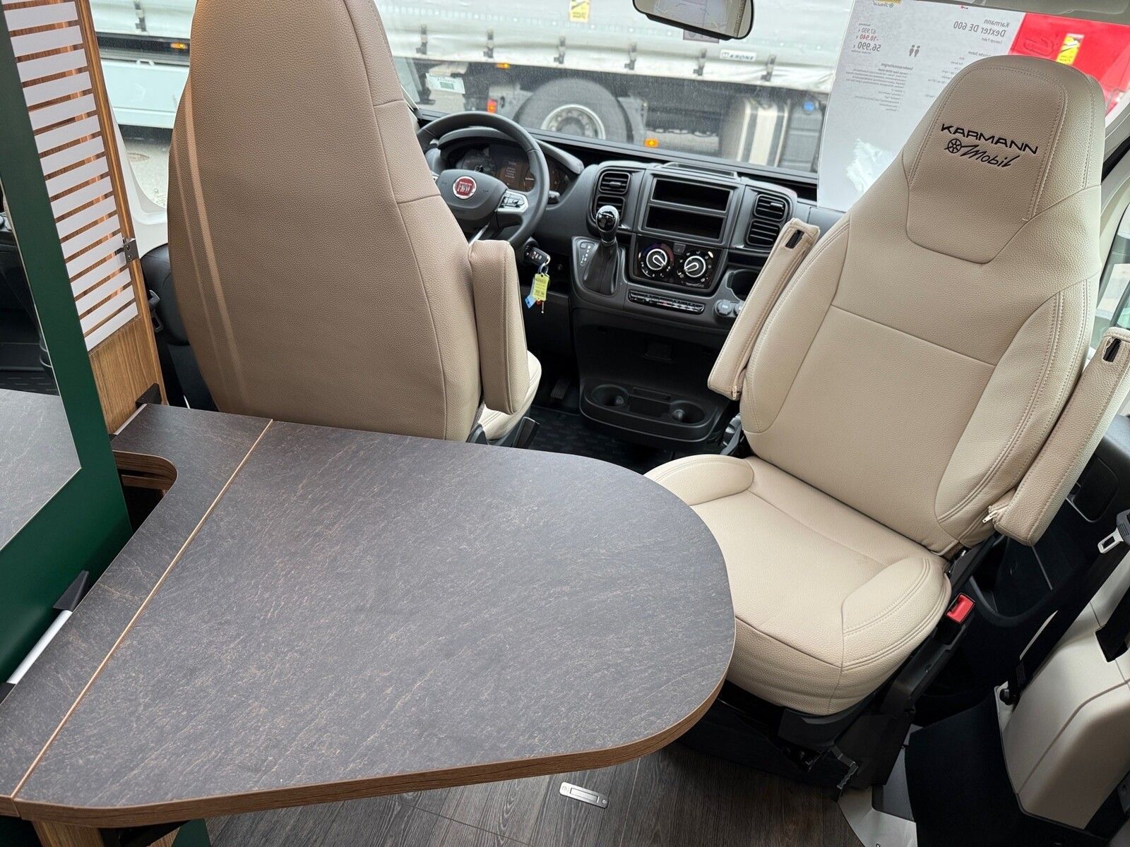 Fahrzeugabbildung Karmann Dexter DE 600 Automatik, Concept, Combi Heizung