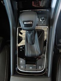 Fotografie 9 des Skoda Karoq Sportline 1.5 DSG 5-J.Garantie Matrix Navi