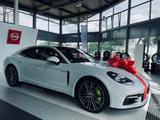 Porsche Panamera 4 E-Hybrid - - Porsche Panamera mit Hybrid-Antrieb: Limousine