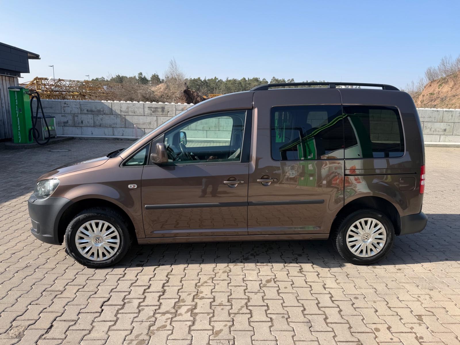 Volkswagen Caddy Kombi Trendline Klima PDC Zahnriemmen neu