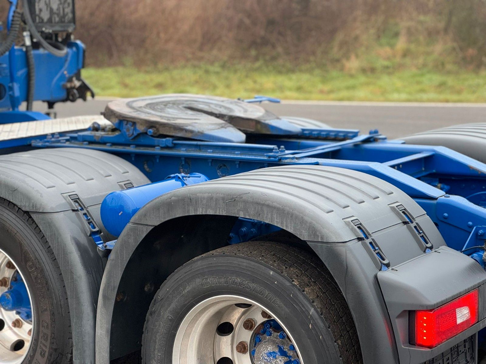 Fahrzeugabbildung Scania R580 V8 HMF 3220-K4 Kran Funk 66 t