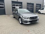 Mercedes-Benz E 250 T-Modell E 250 CGI BlueEfficiency - Mercedes-Benz E 250: Navigationssystem