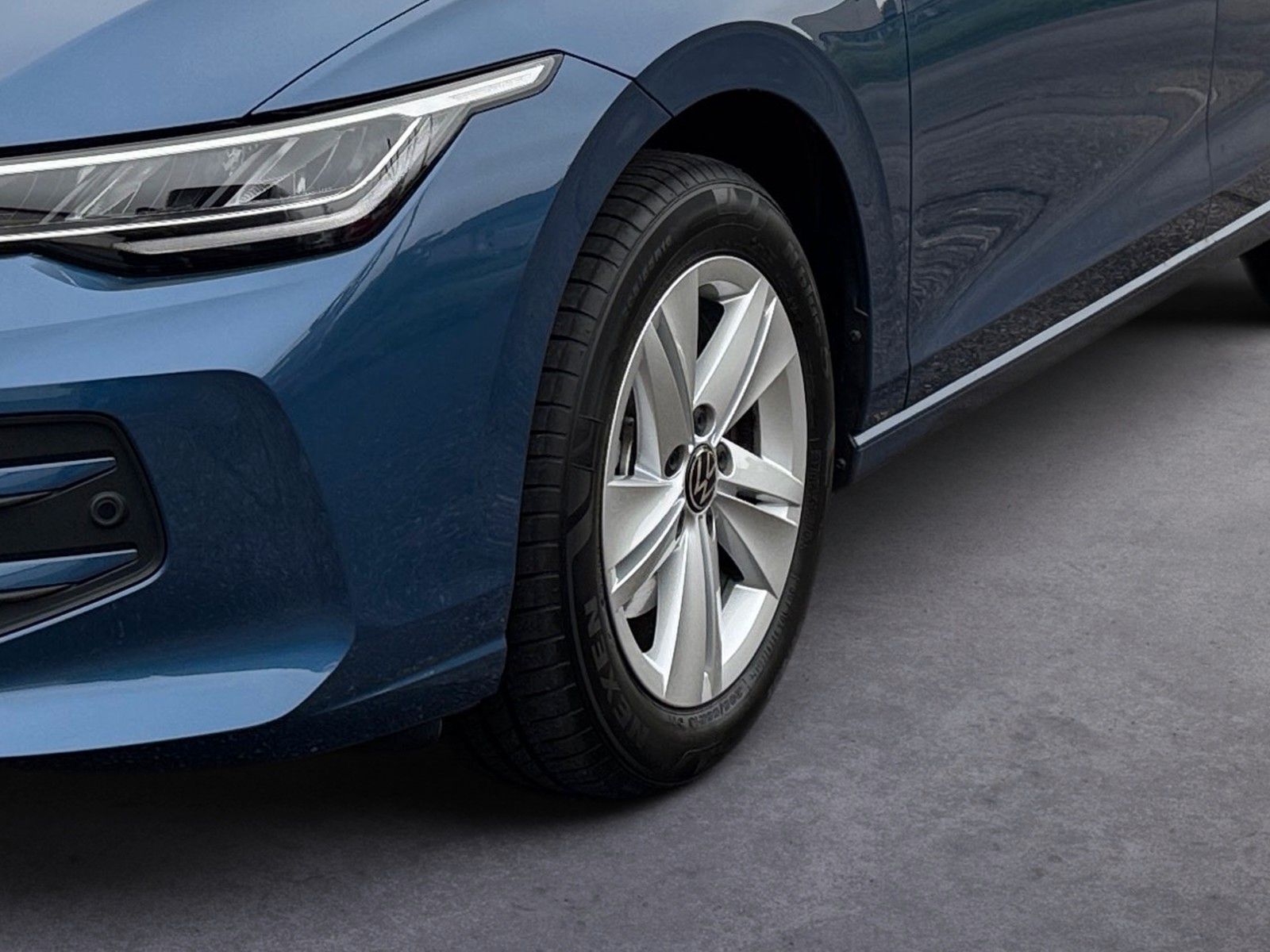 Fahrzeugabbildung Volkswagen Golf VIII Lim. 1.5 TSI Life