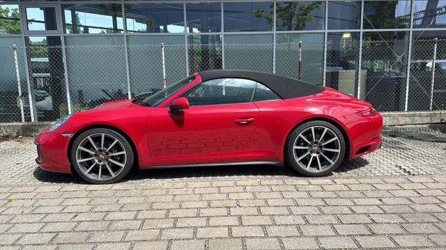 PORSCHE 911 -991.2 Carrera 4 Cabrio-BOSE-LIFT-PAS-1.HAND