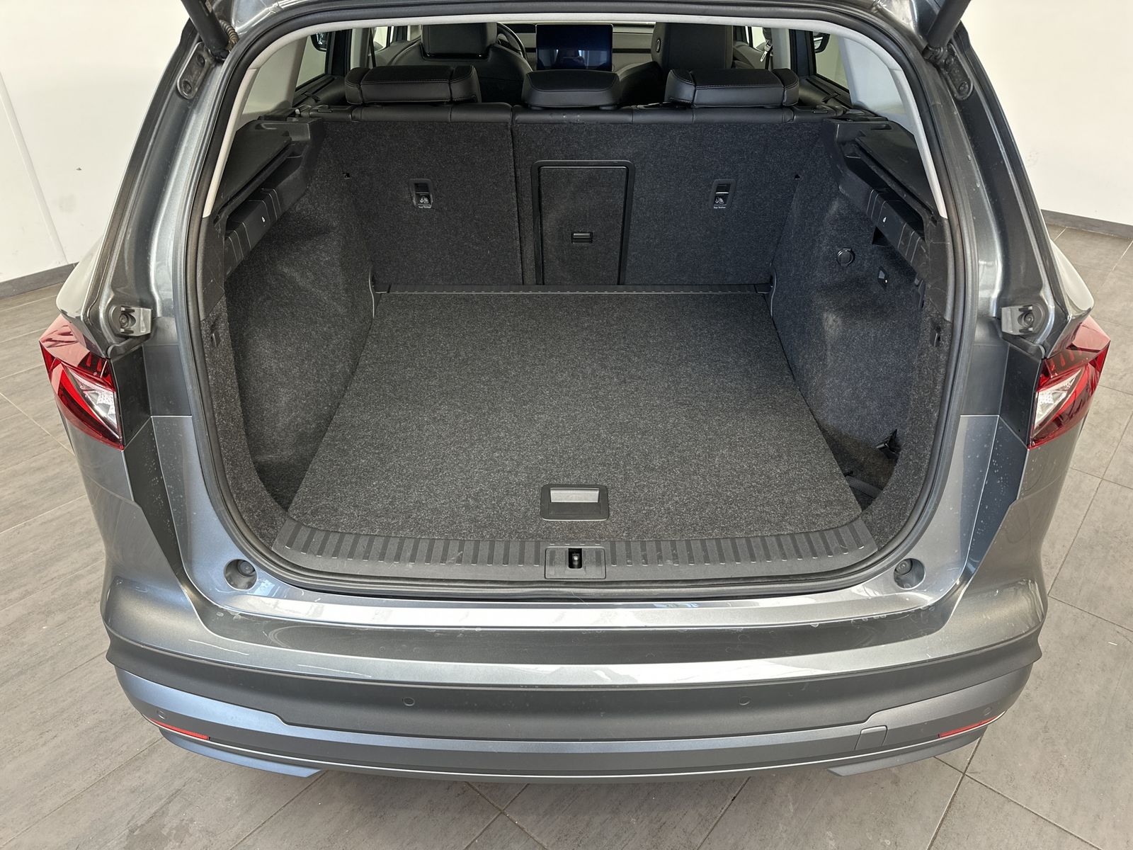 Fahrzeugabbildung SKODA Enyaq 80 Sport Plus NAV+LED+KAMERA+20ZOLL+AHK+PP