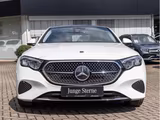 Mercedes-Benz E 220 d Avantgarde/LED/360/Pano/Totw/Distr/17' - Mercedes-Benz E 220: D