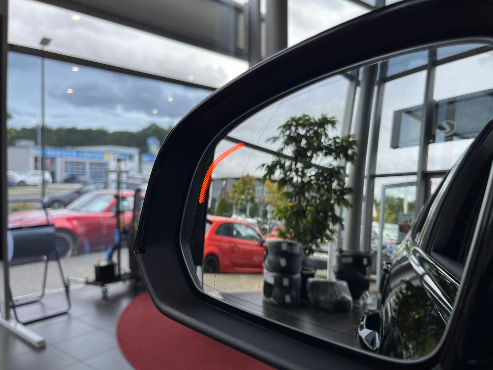Fahrzeugabbildung Volvo XC40 Ultra Dark PANO AHK 21" 360° KAM