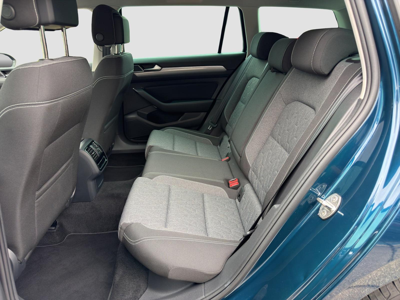 Volkswagen Passat 2.0 TDI Navi Keyl* Massage Kam*, миниатюра 10
