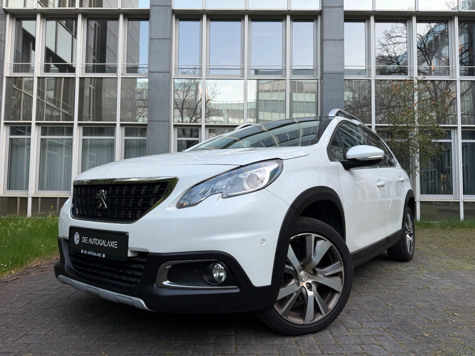Peugeot 2008 1.2 Allure *LEDER*NAVI*KAMERA*PANO*CARPLAY*