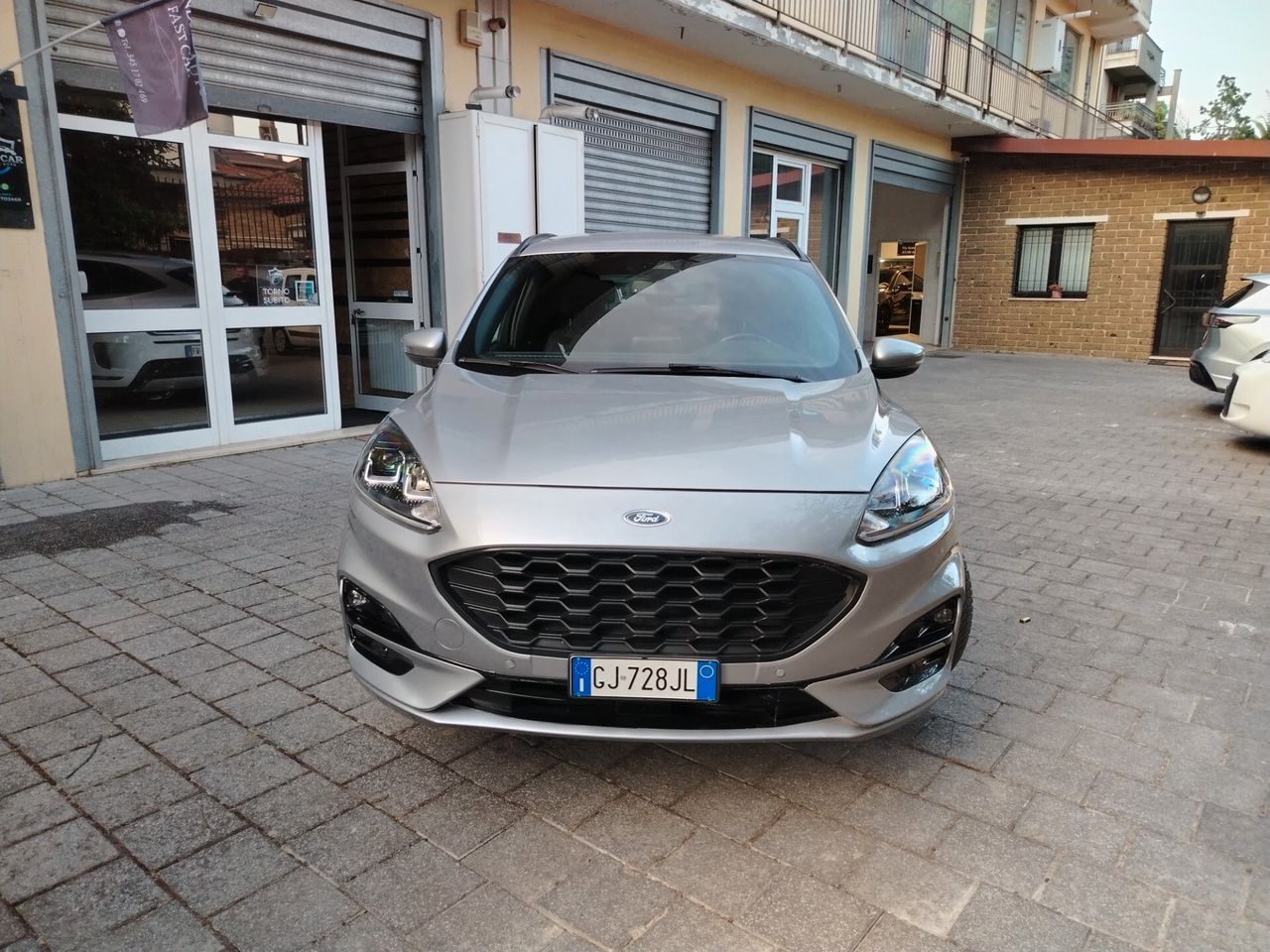 Ford Kuga 1.5 EcoBlue 120 CV aut. 2WD ST-Line imagem 2