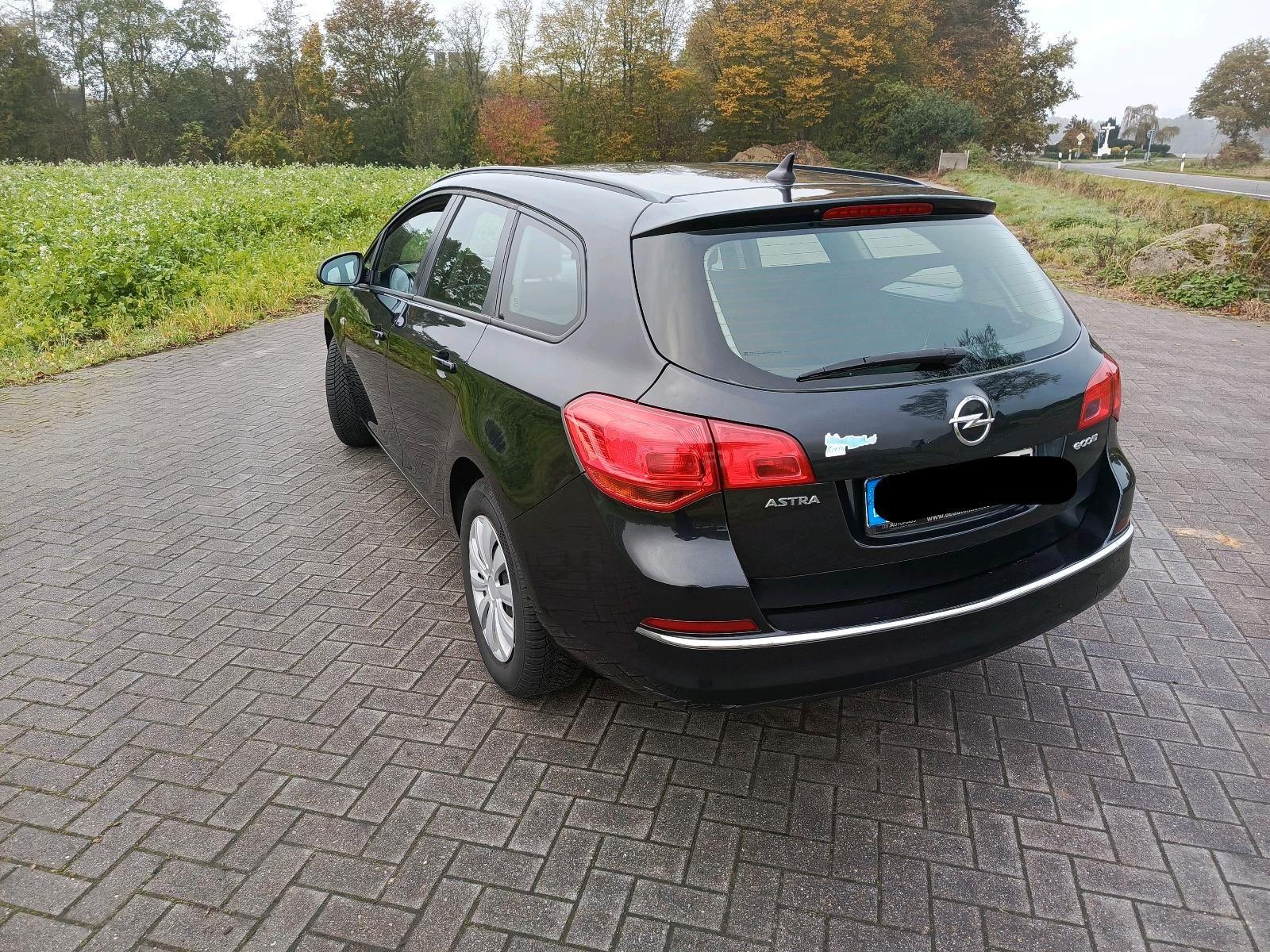Opel Astra 2015 — engine 110 HP (81kW)