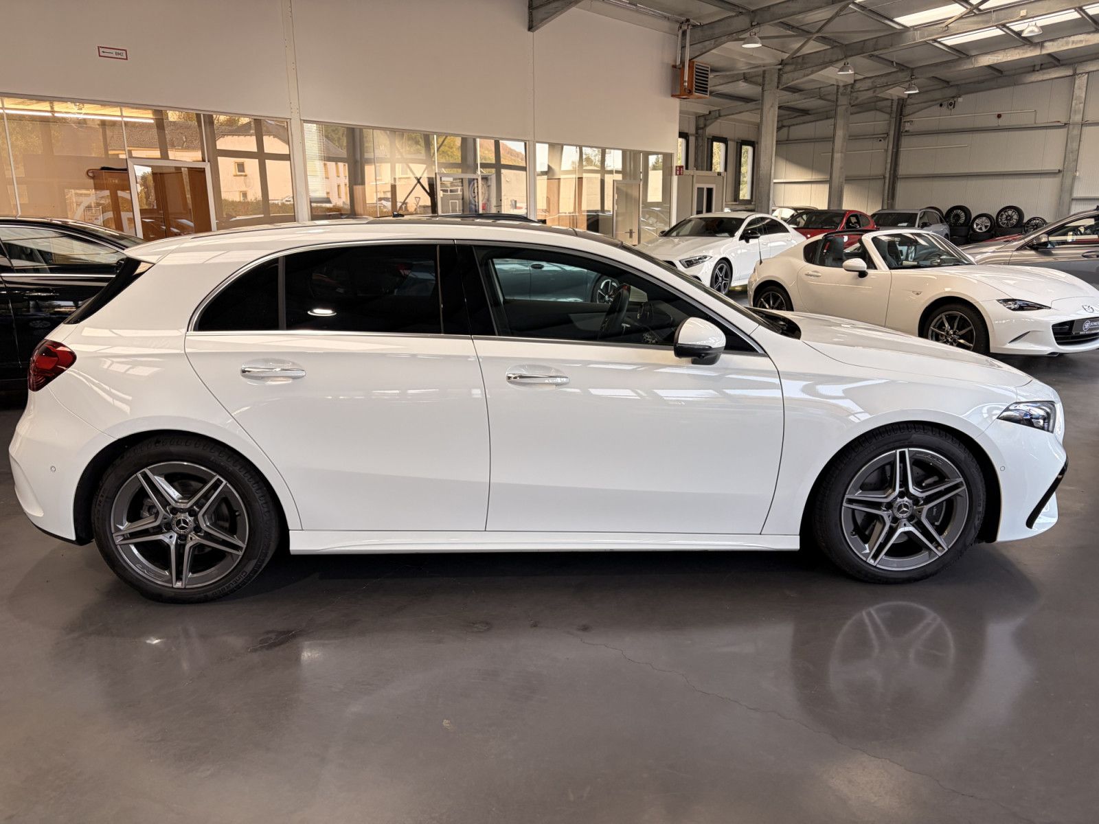 Mercedes-Benz A 220 d AMG Line Auto 190HP imagem 2