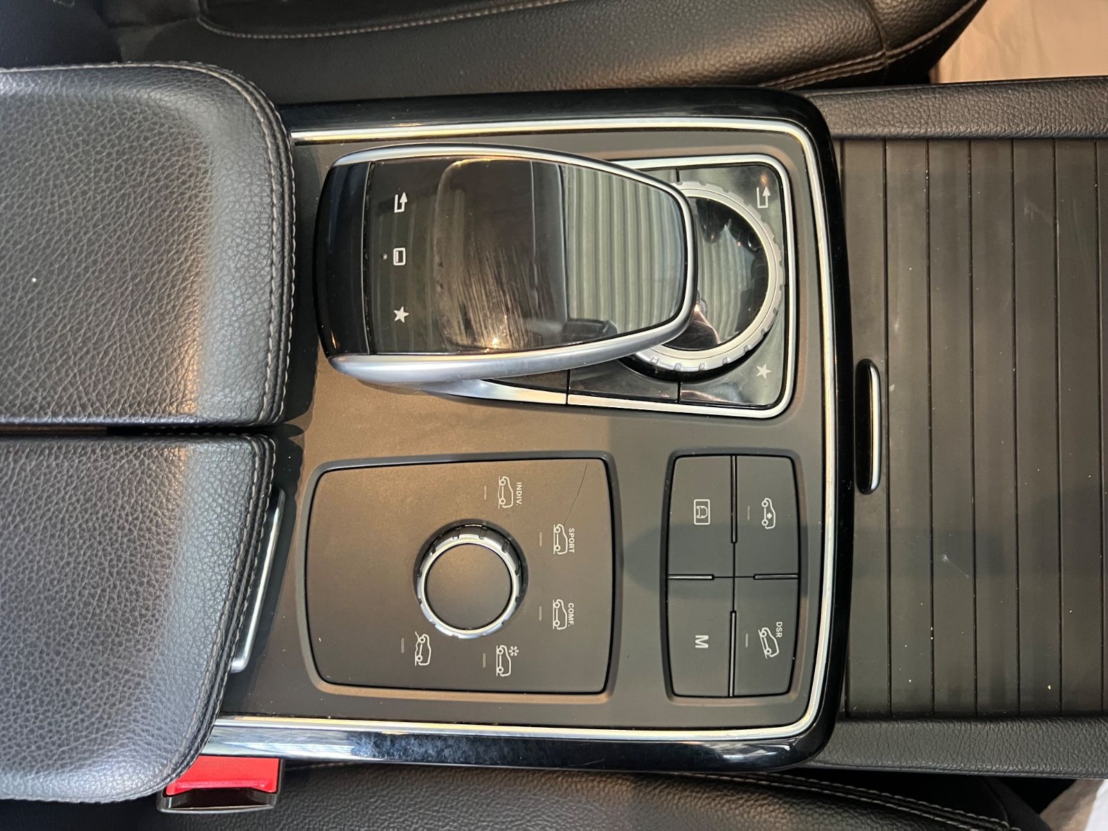 Fahrzeugabbildung Mercedes-Benz GLE 350 d 4Matic AMG LINE *SCHIEBEDACH*ANHK*