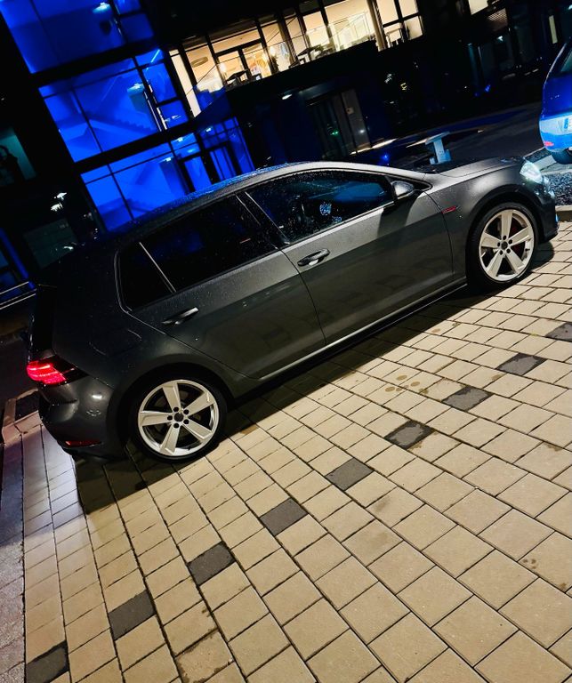 Image of Volkswagen Golf