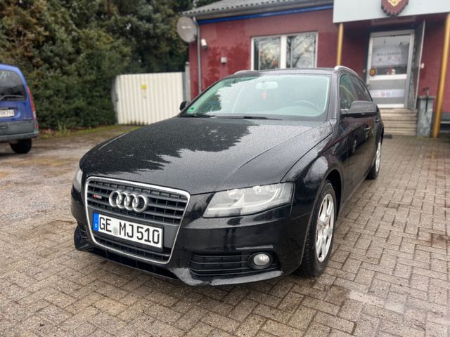 Audi A4 Avant Attraction*AUTOMATIK*LEDER*TEMPOMAT*SHZ