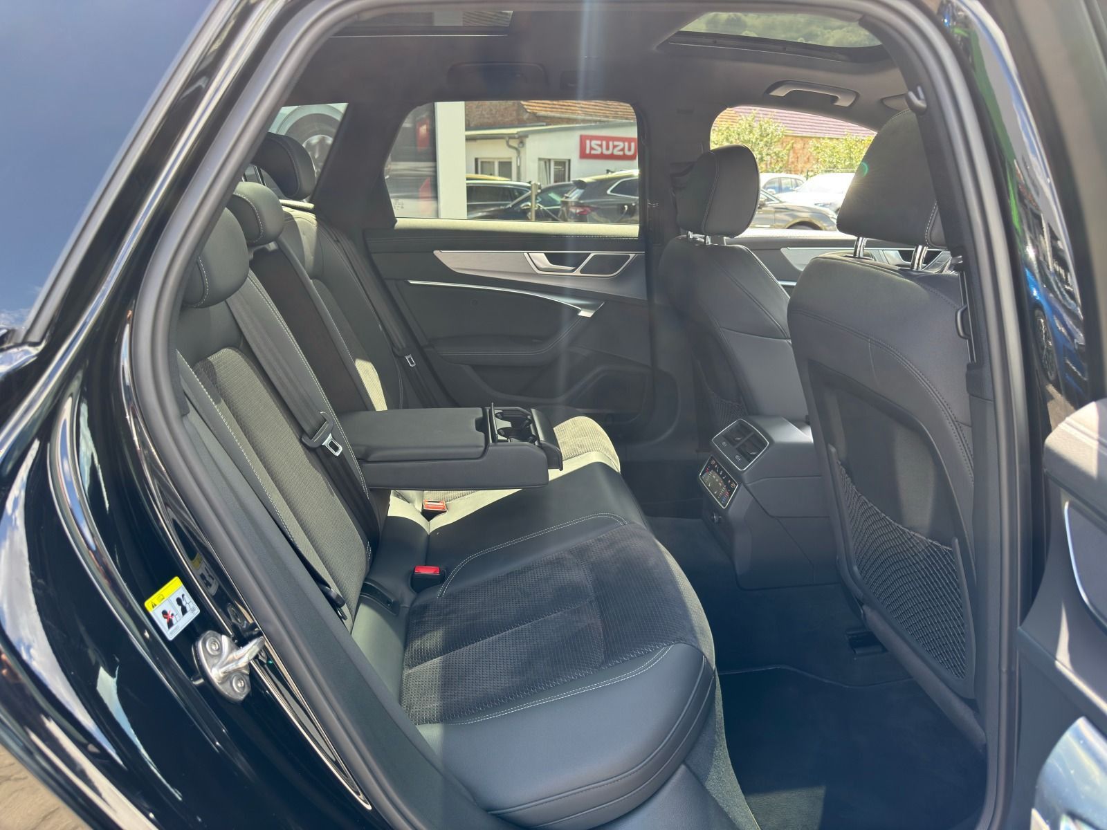 Fahrzeugabbildung Audi A6 55e qauttro S-Line*360°Cam*20Zoll*B&O*Pano*HD