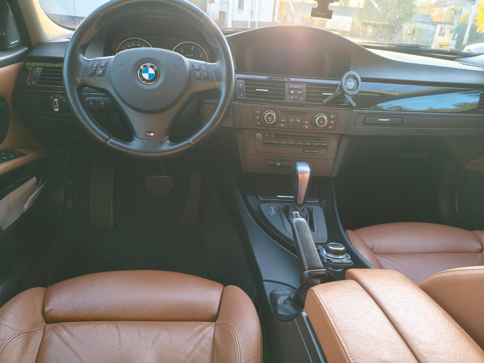 BMW 325 2010 — photo 6