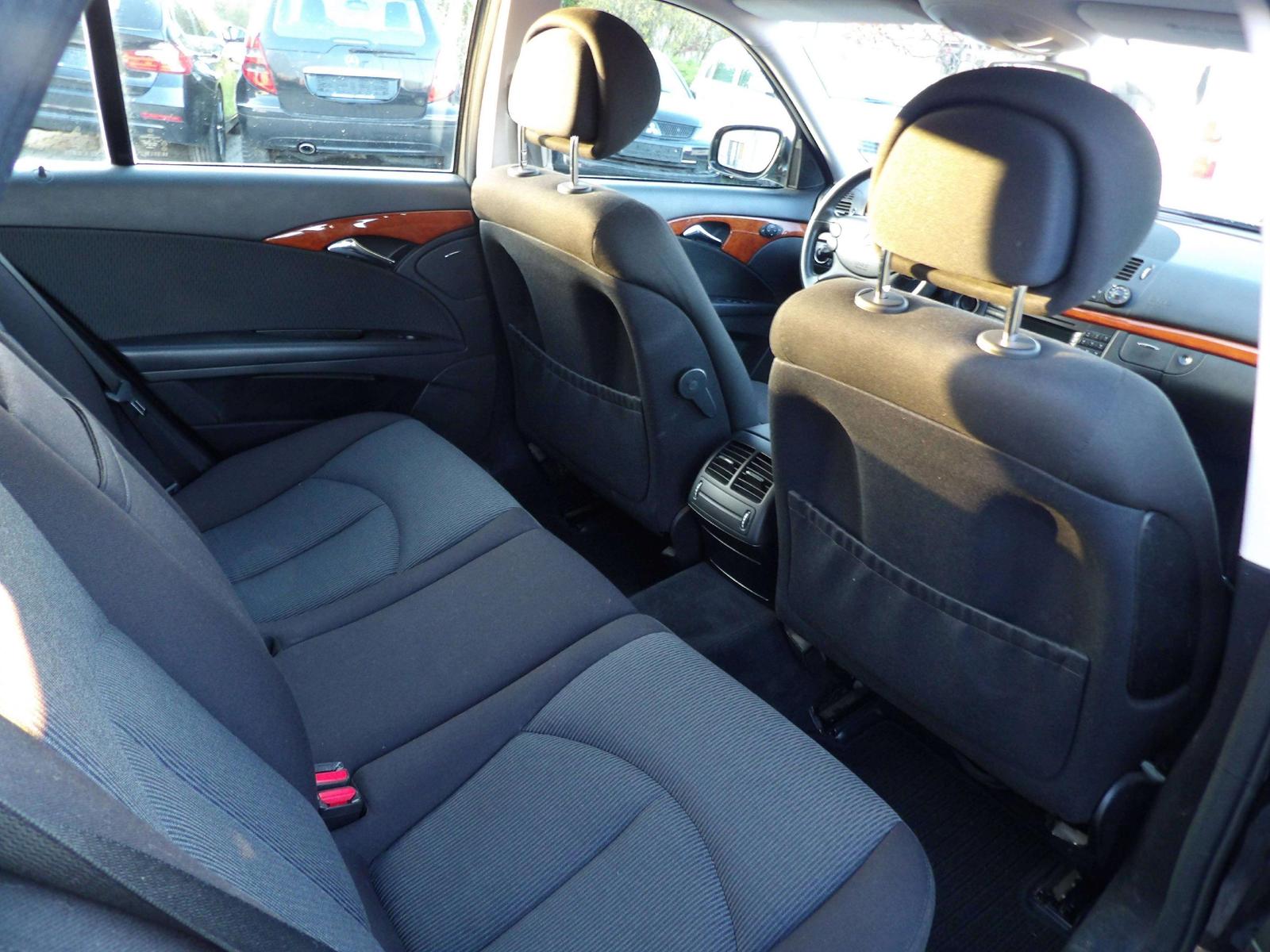 Mercedes-Benz E280 2007 — photo 16