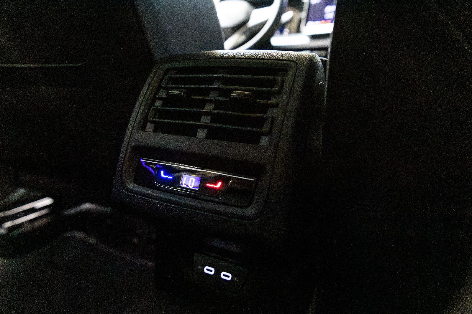 Fahrzeugabbildung Volkswagen Golf VIII Goal 1.5 TSI LED+APP+ACC+PDC+5 J.GAR.