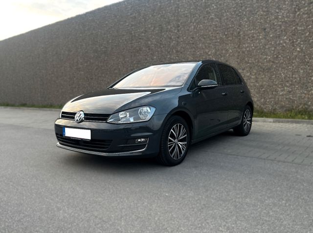 Volkswagen Golf VII Allstar BMT|NAVI|PARKASSIST|NAVI|1.HAND