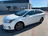 Toyota Avensis Combi 2,0-l-D-4D Comfort - gebrauchte Toyota Avensis aus dem Jahr 2013