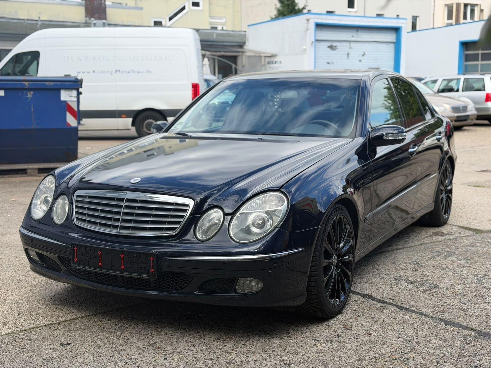 Mercedes-Benz E 240