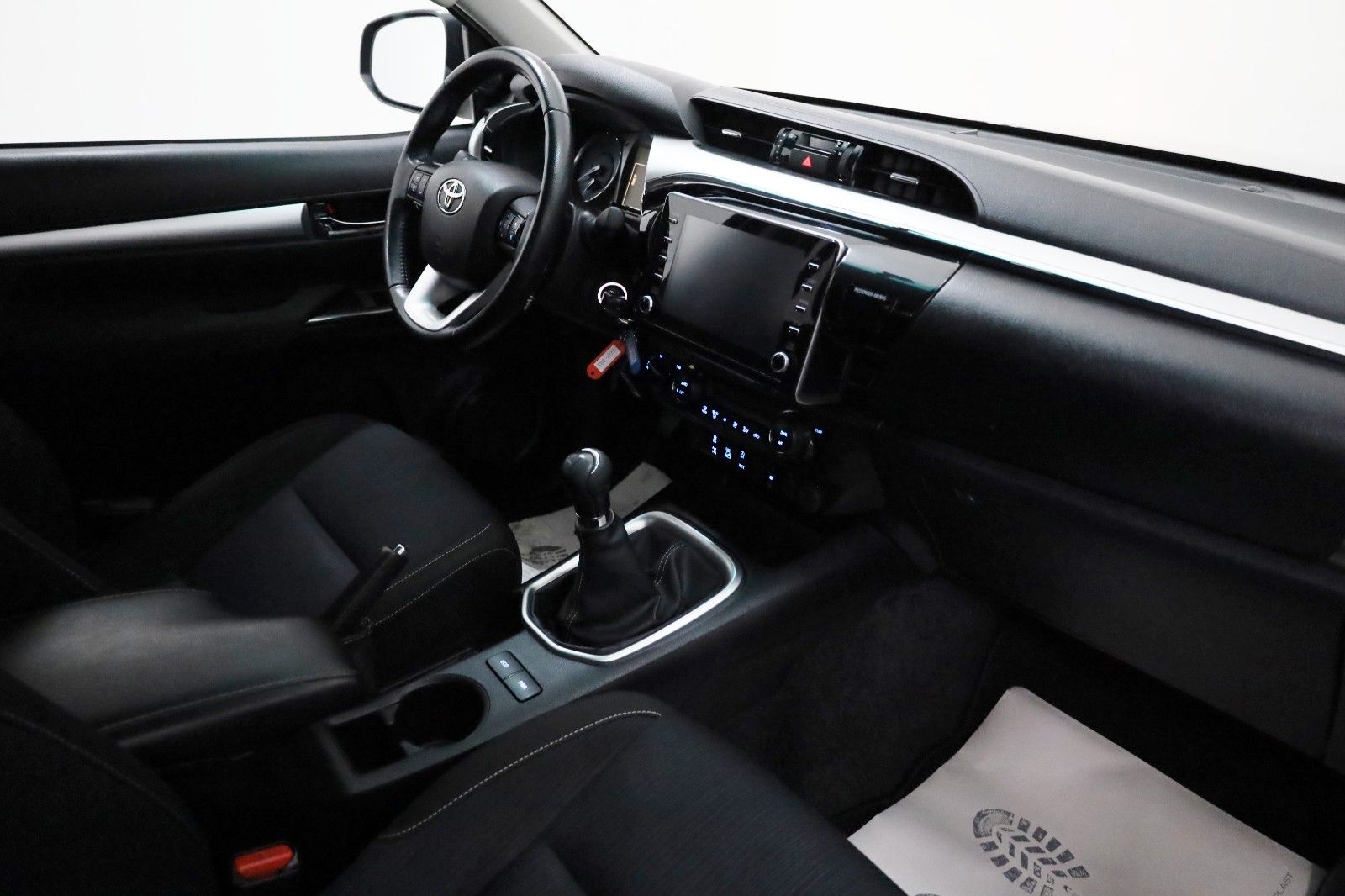 Fahrzeugabbildung Toyota Hilux 2.8 D-4D Comfort DOKA,150kW,Kamer,CarPlay