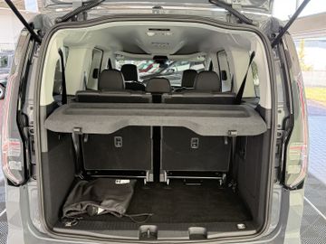 Volkswagen Caddy Maxi eHYBRID DSG STYLE ACC KAM 7SITZ AHK