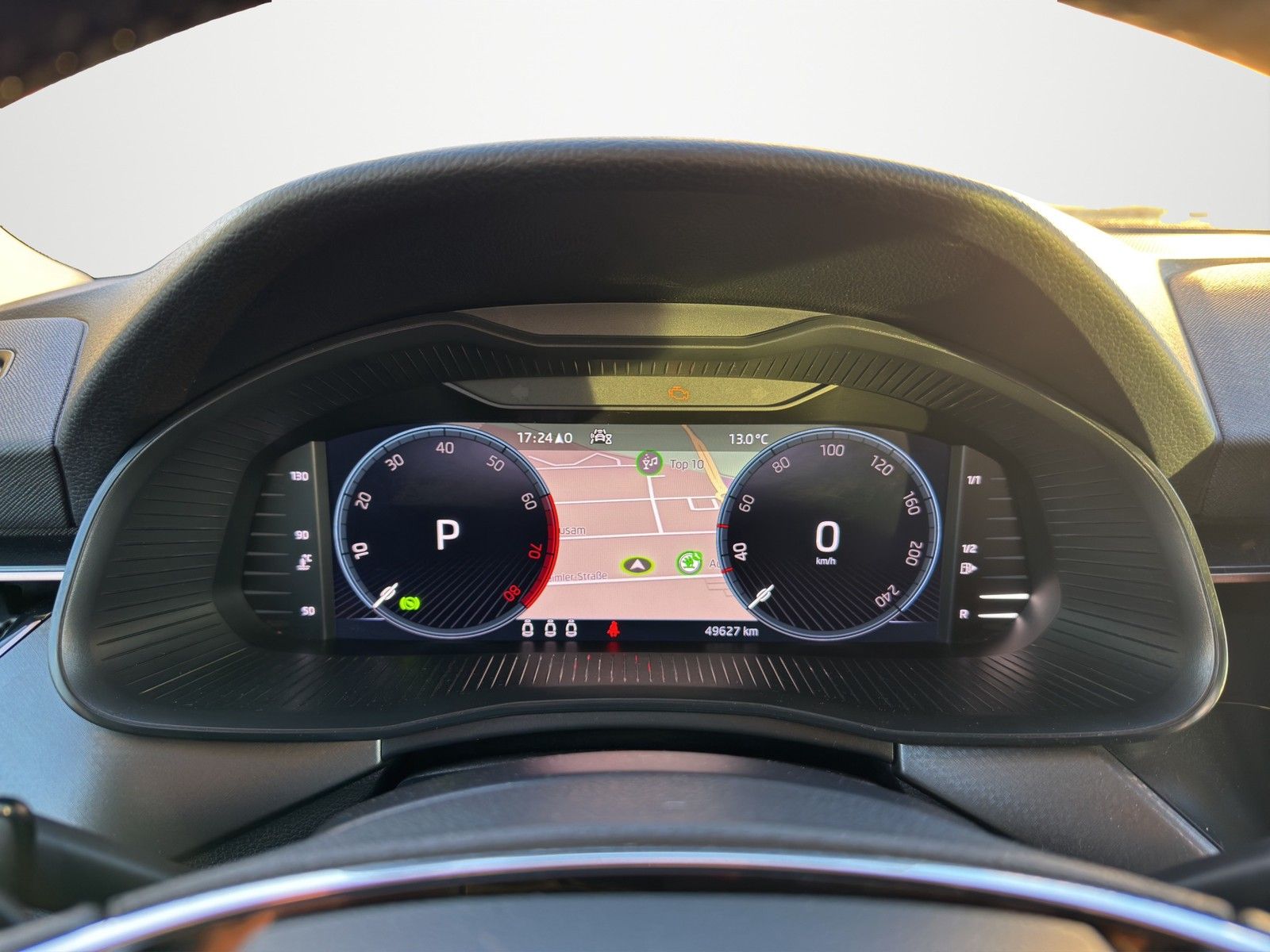 SKODA Kamiq 1.5 TSI Style DSG / NAVI / E-SITZE / LED / - Image 12