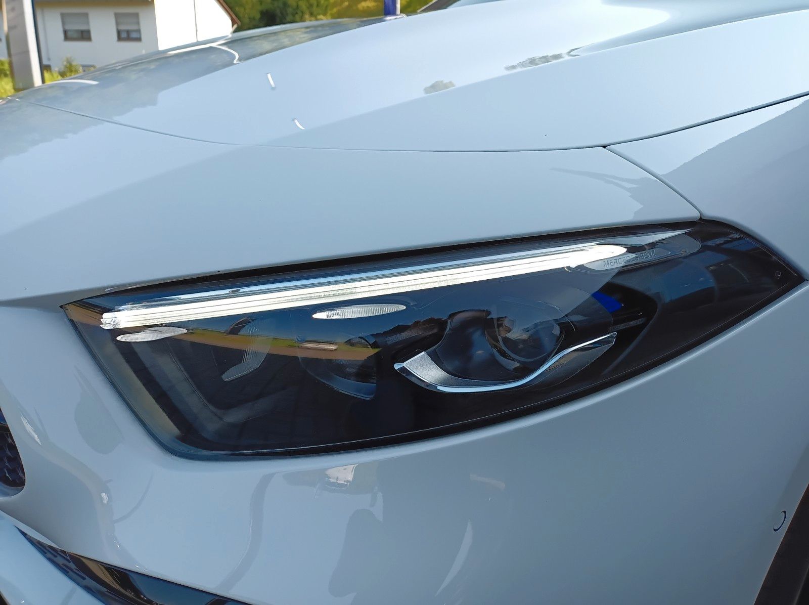 Fahrzeugabbildung Mercedes-Benz A 250 e+AMG LINE+PANO+360*KAMERA+DISTRONIC+SH+++