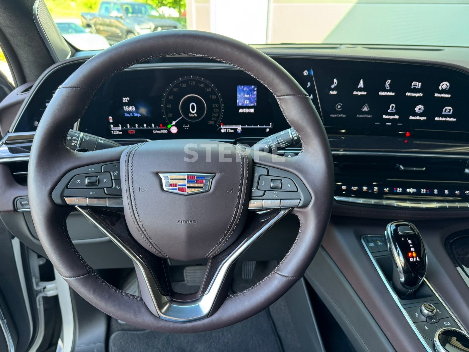 Cadillac Escalade 6.2 V8 Sport Platinum EU-Navi Luftfed.