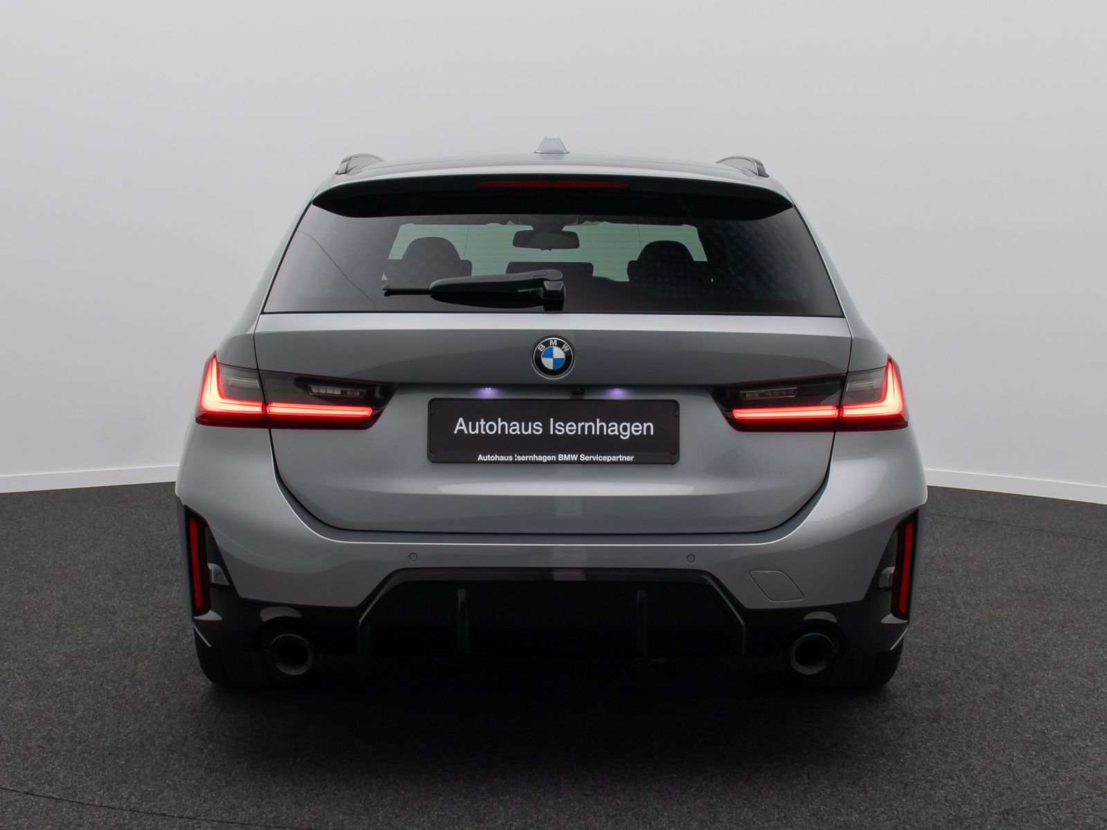 Fahrzeugabbildung BMW 330d M Sport HUD Kamera DAB Alarm Komfort 19Zoll