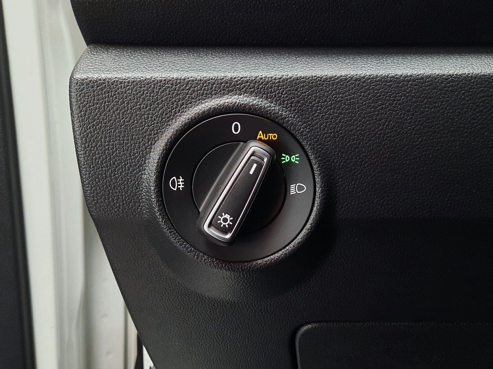 Fahrzeugabbildung Volkswagen T-Roc R 4Motion DSG *AHK*Cam*Navi*App-Con*Assist