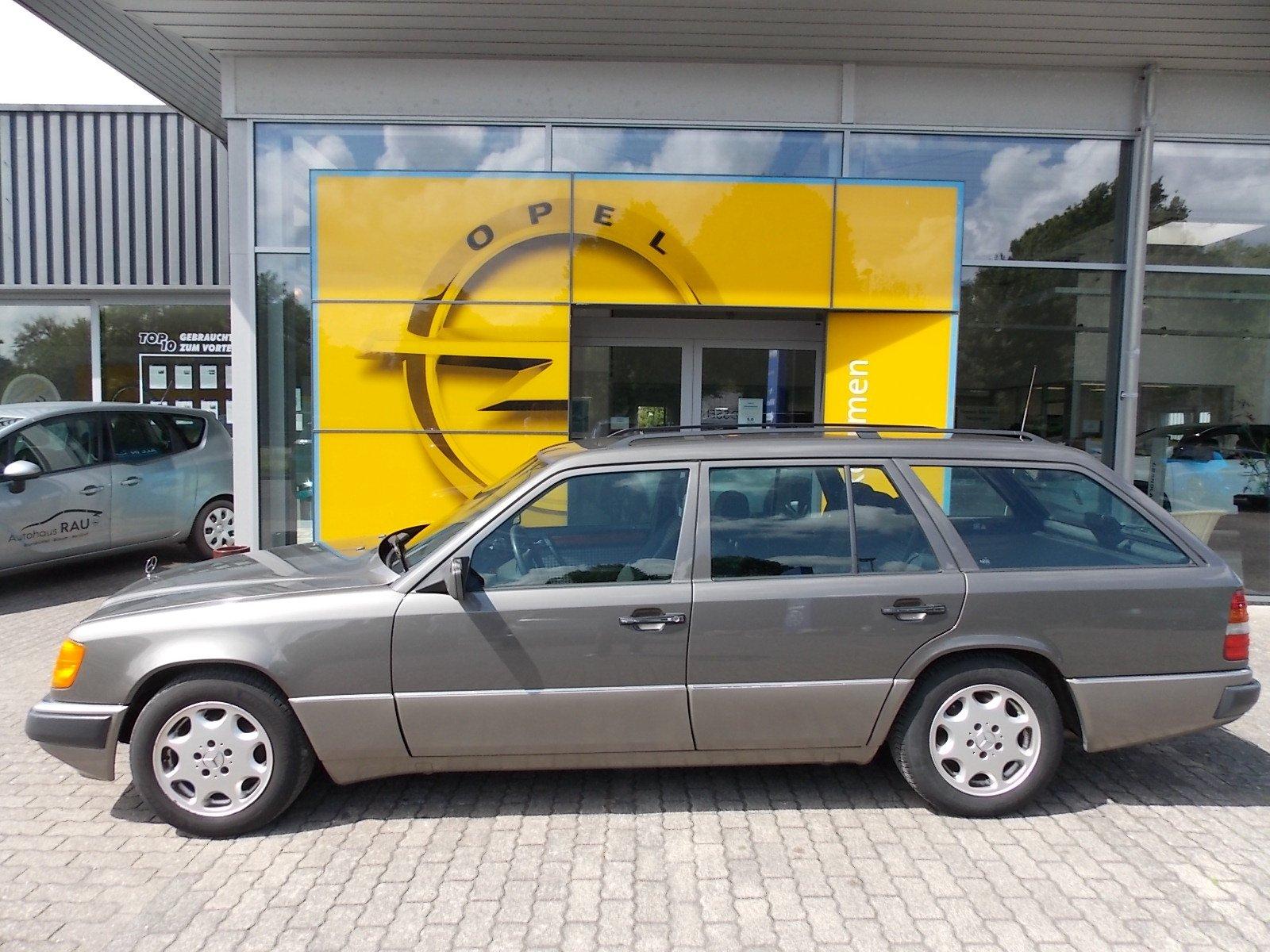 Mercedes-Benz E 220 T-Modell  Jungtimer