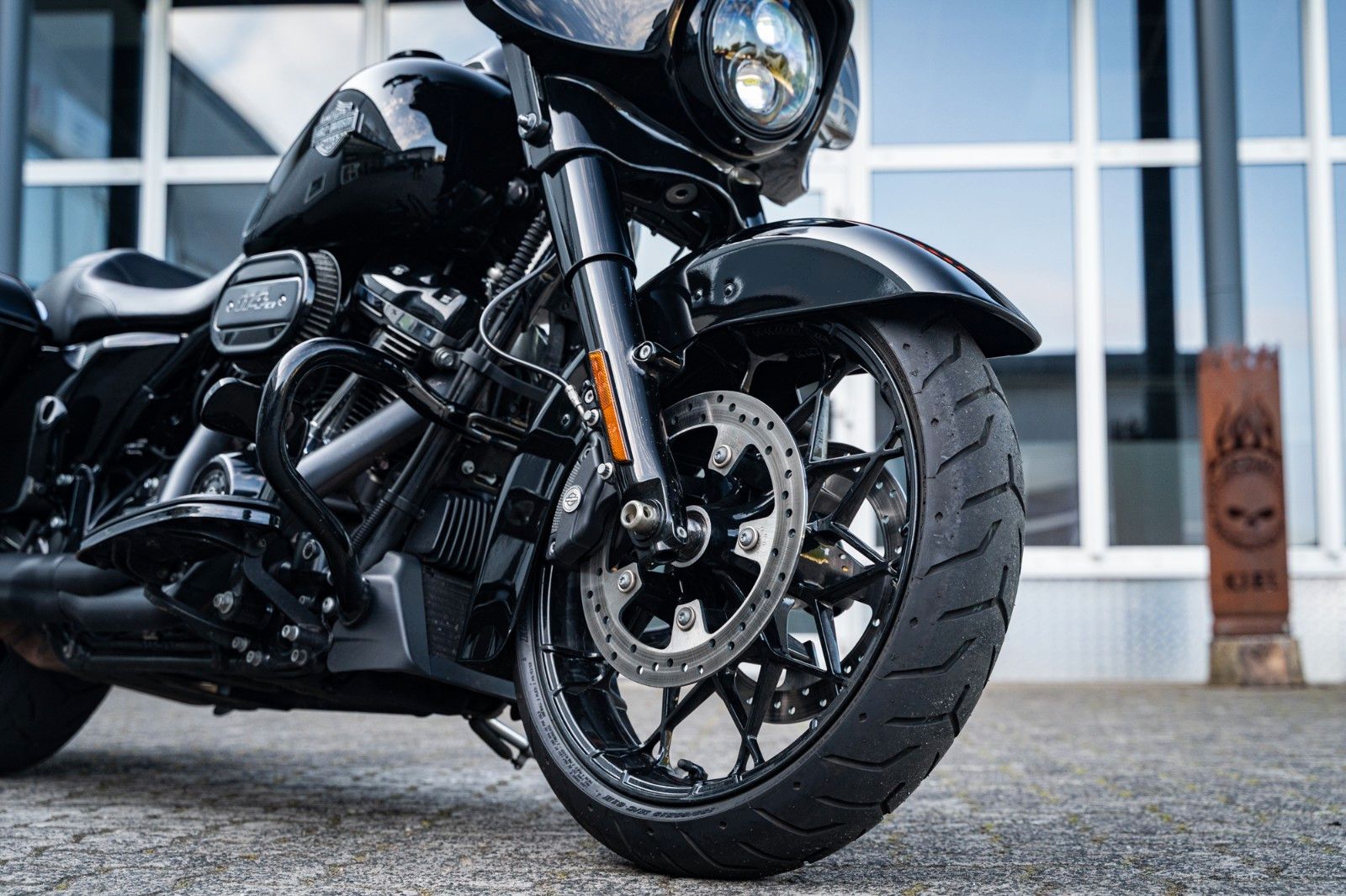 Fahrzeugabbildung Harley-Davidson STREET GLIDE SPECIAL 114 CUI - JEKILL & HYDE -