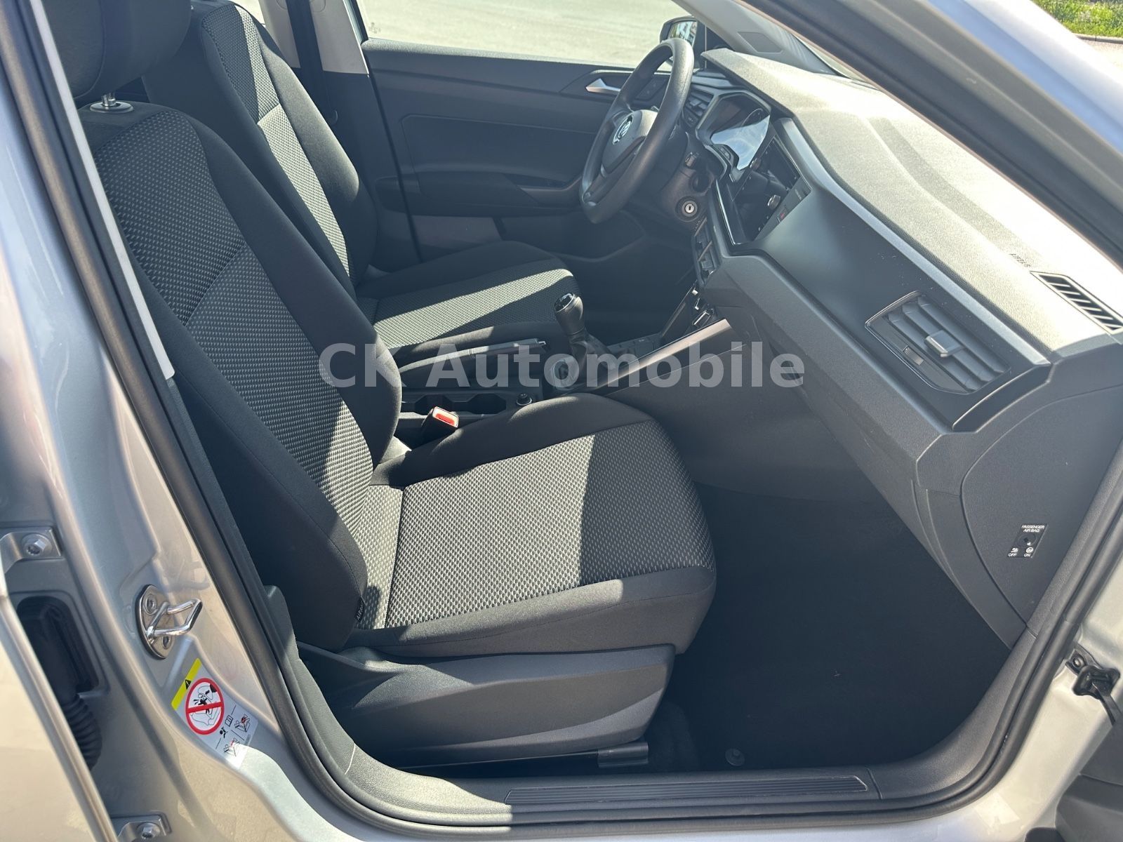 Fahrzeugabbildung Volkswagen Polo VI Trendline 1.0 BMT/Klima/Navi/PDC