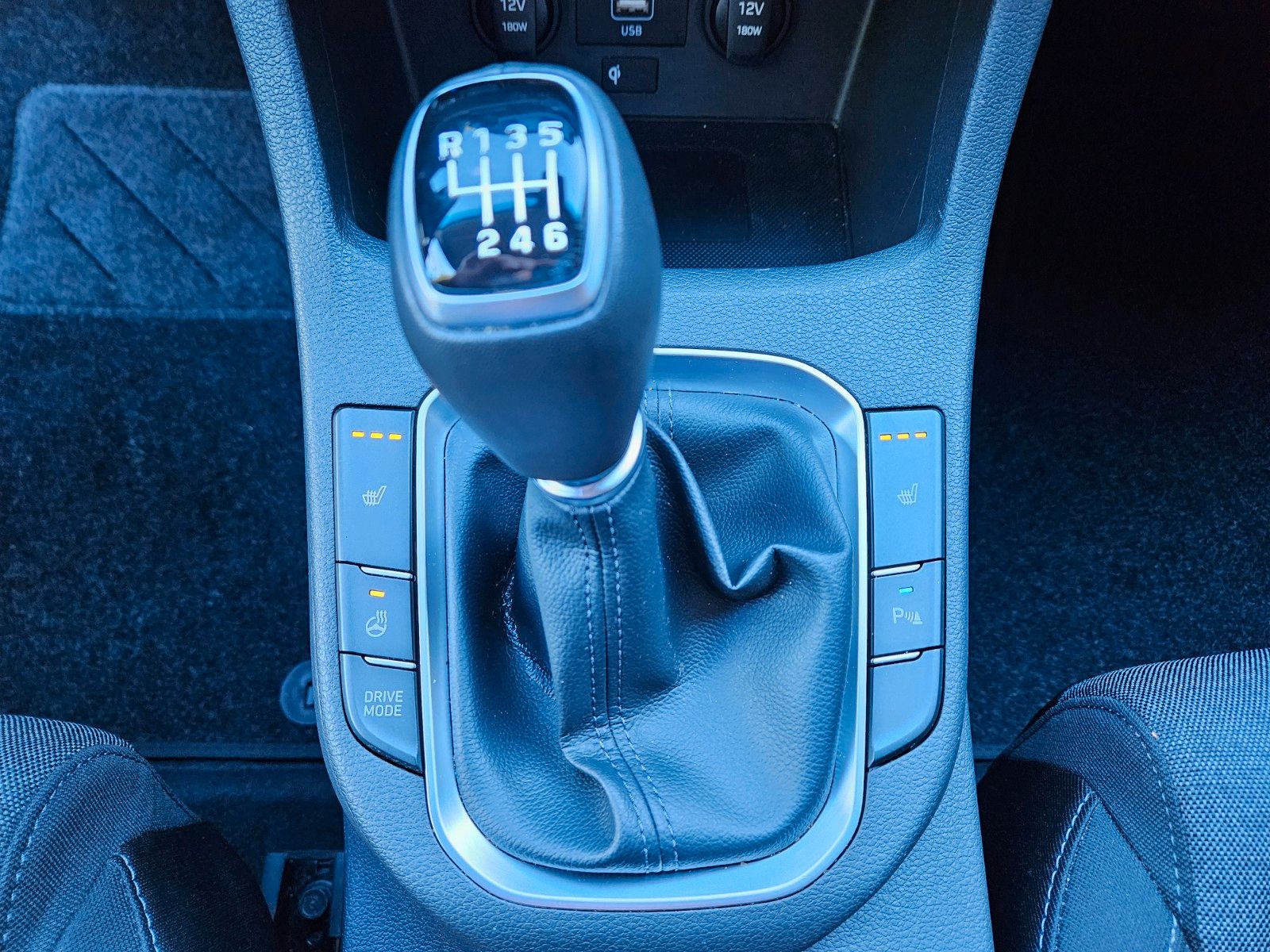 Fahrzeugabbildung Hyundai i30 1.0 T-GDI 48V Trend SHZ LHZ RFK
