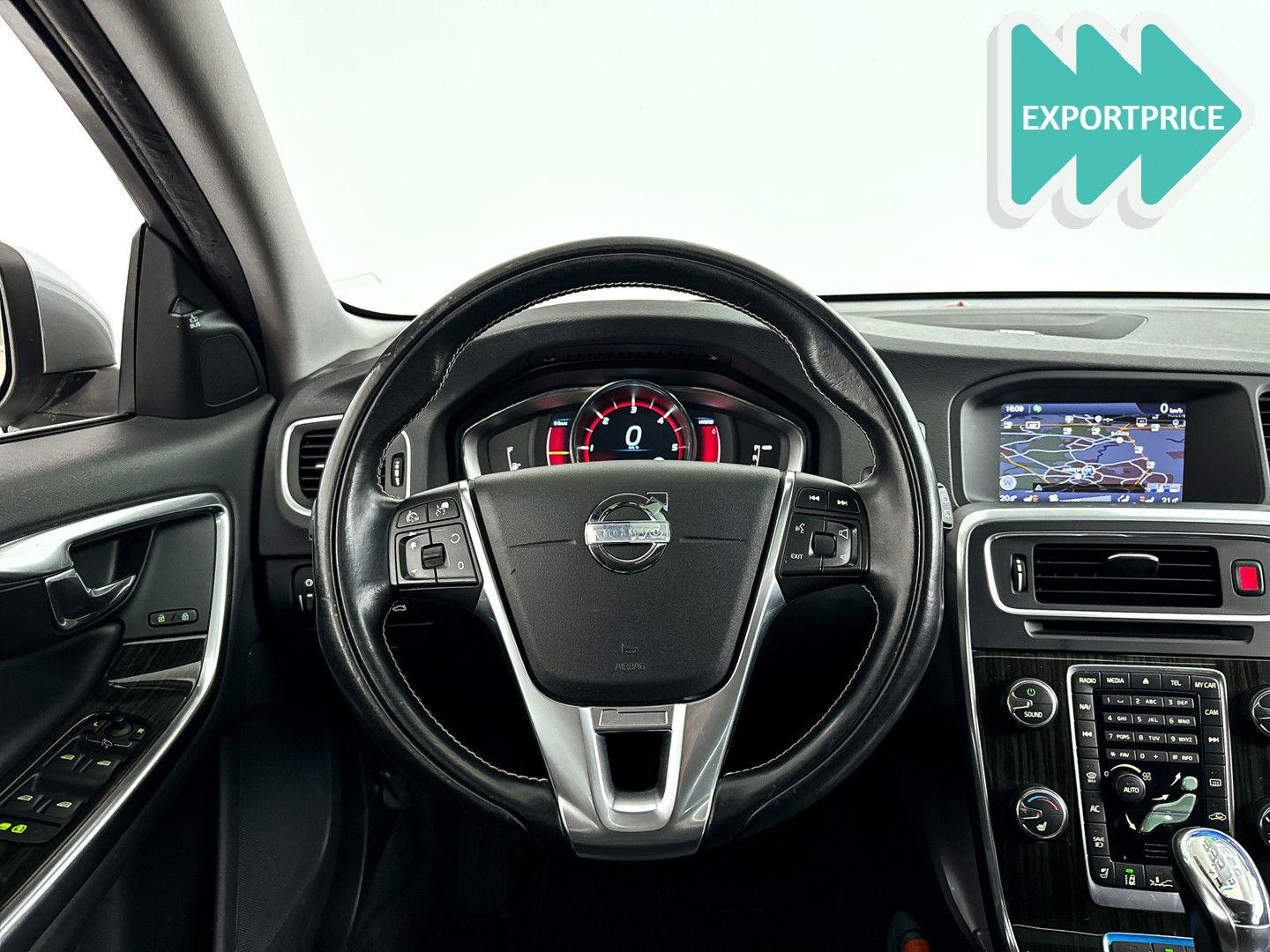 Volvo V60 2013 — photo 14