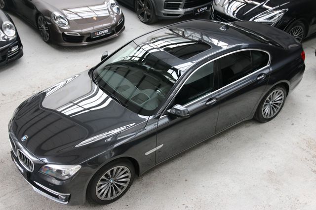 BMW 730d KomfortSi HeadUp SoftClose Harman KomfortZu