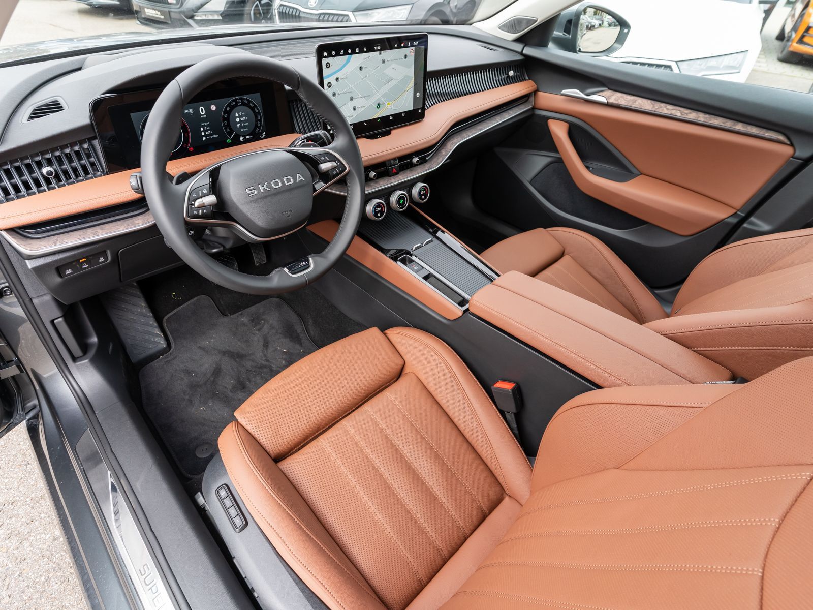 Skoda Superb - Bild 11
