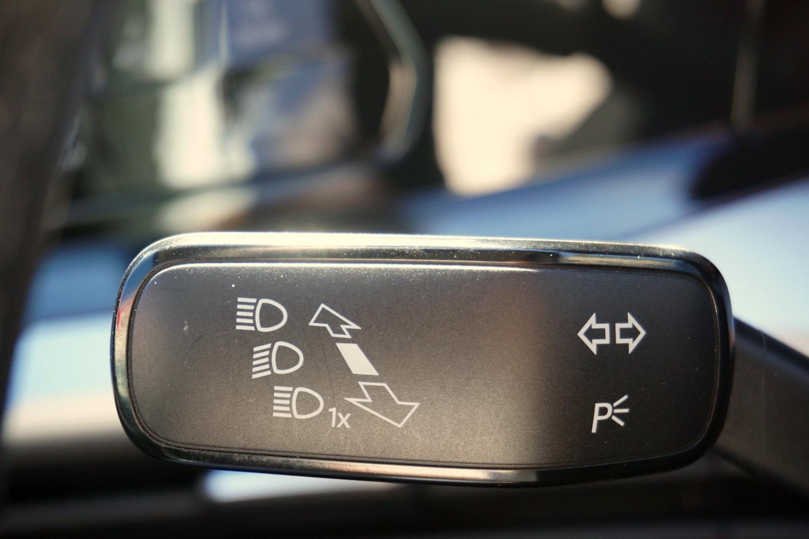 Volkswagen Golf VIII Variant 1.0 TSI LED Sitzheizung AHK, миниатюра 14