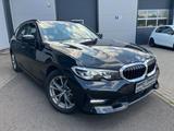 BMW 320 3 Touring 320 i Sport Line Automatik Navi - BMW 320 aus 2021