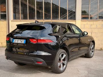 Jaguar F-Pace - 5