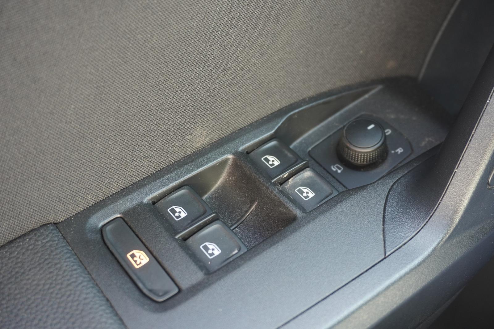 SEAT Ibiza 1.0 TSI FR LED Navi PDC Android Apple DAB, миниатюра 30