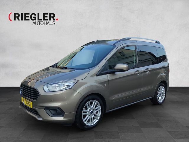 Ford Tourneo Courier Titanium AHK NAVI Allwetter PDC