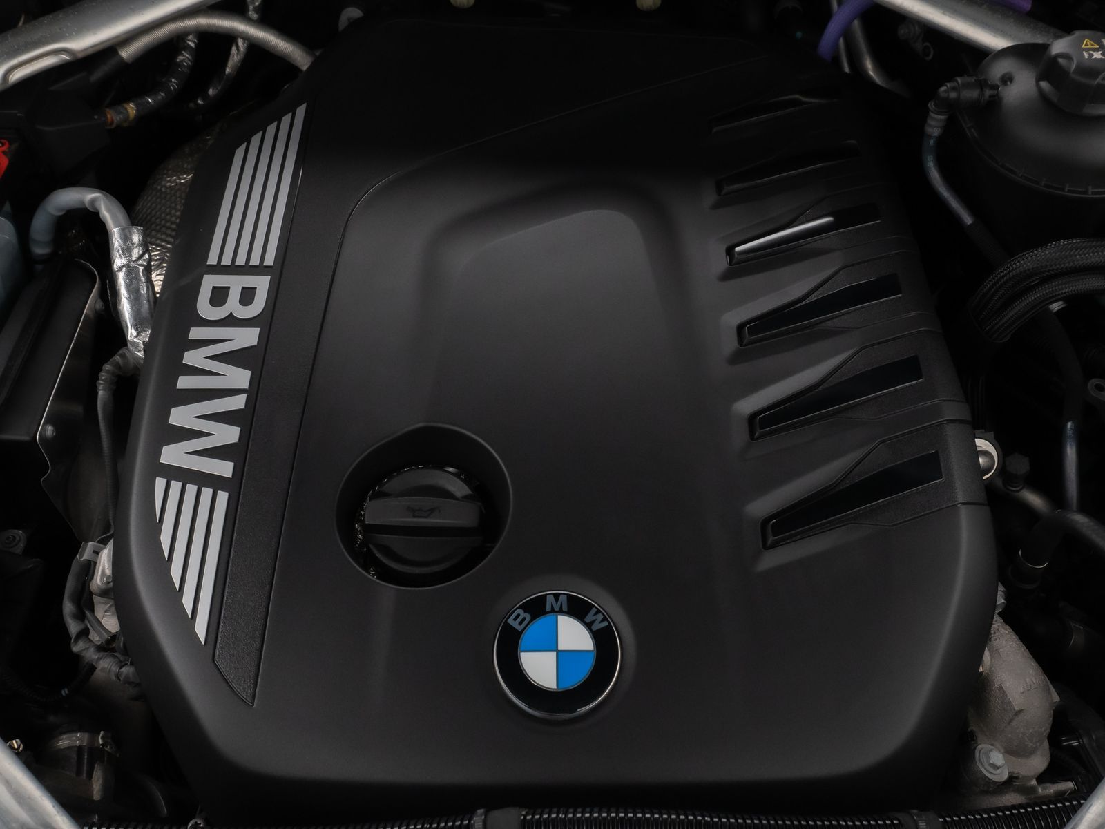 Fahrzeugabbildung BMW X6 xD30d M Sport Pro Panorama 360°HUD H/K 22Zoll