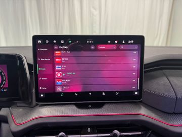 Skoda Kodiaq 1.5 TSI Sportline Matrix AHK Panoramadach